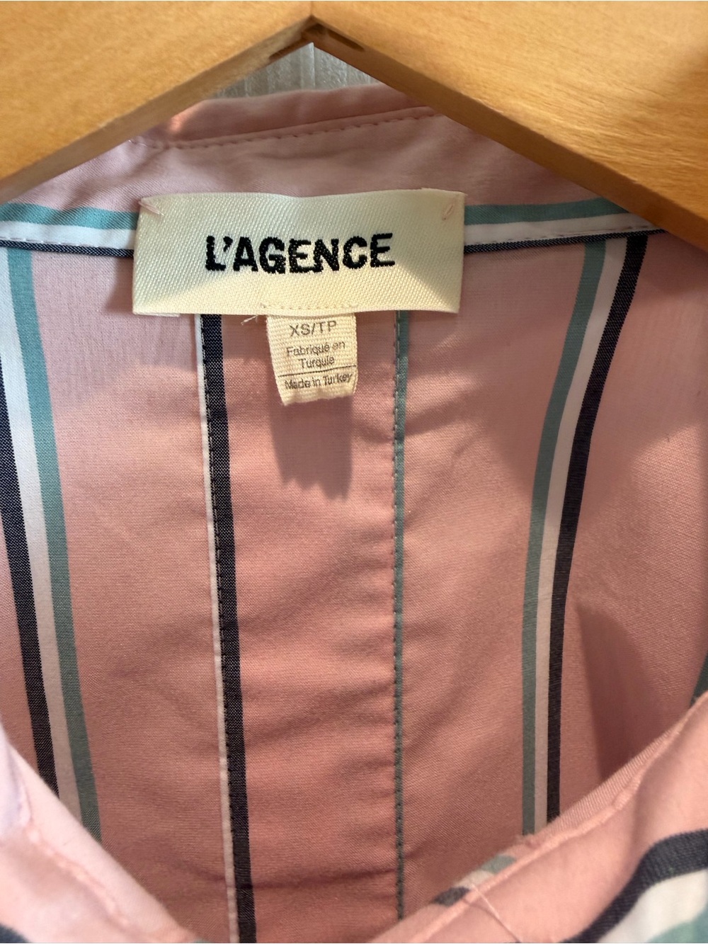 L'AGENCE Pale Rose Striped Button-Down Shirt never worn - Picture 7 of 7